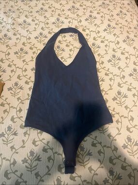Abercrombie & Fitch Dark Navy Crewneck Shirt